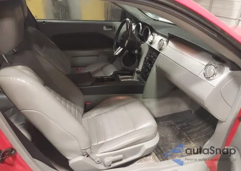 2006 Ford Mustang Gt из США, поврежденный, VIN 1ZVFT82H565111770